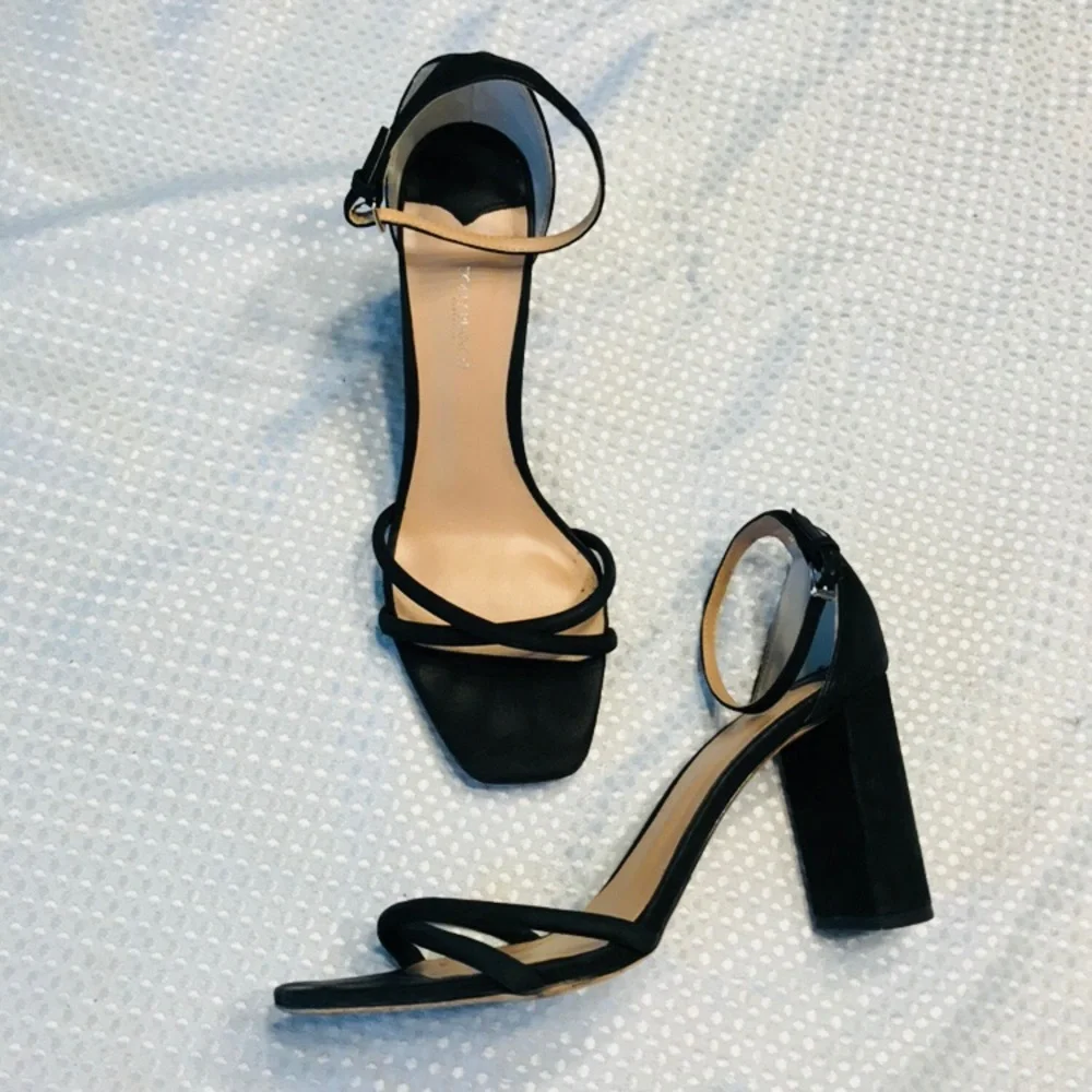 Tony bianco heels‎